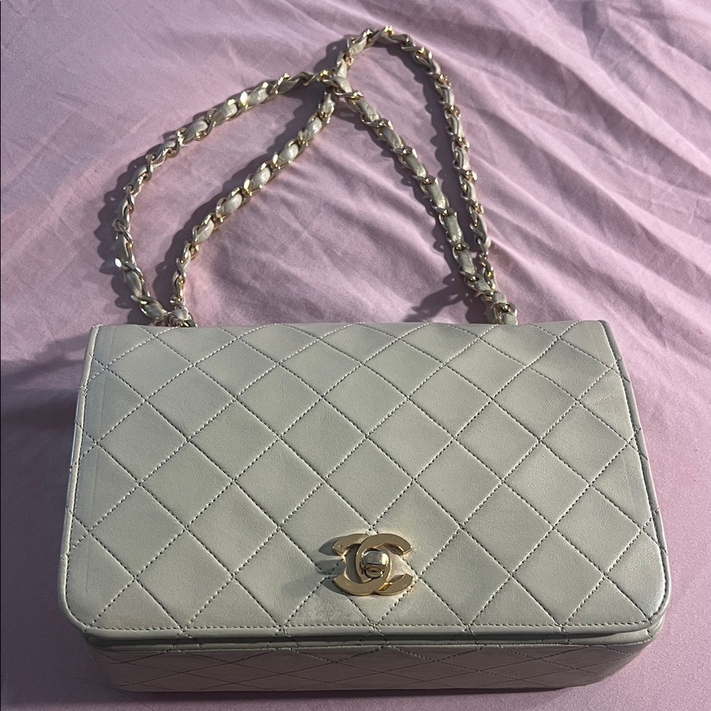 Classic Quilted Shoulder Bag in Cream